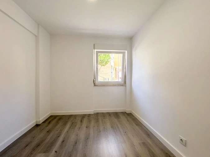 Apartamento T3 para Venda em Cacém e São Marcos Foto 17