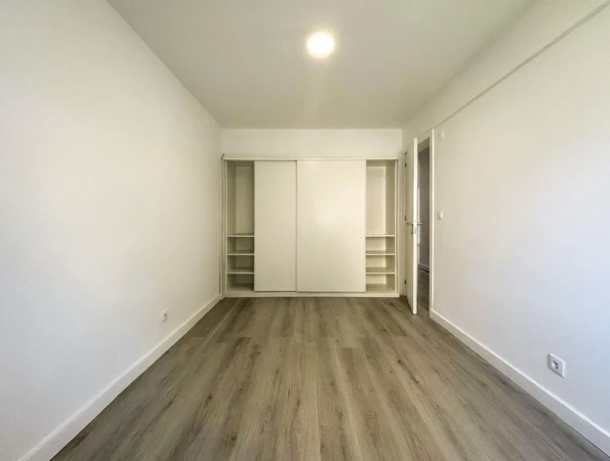 Apartamento T3 para Venda em Cacém e São Marcos Foto 16