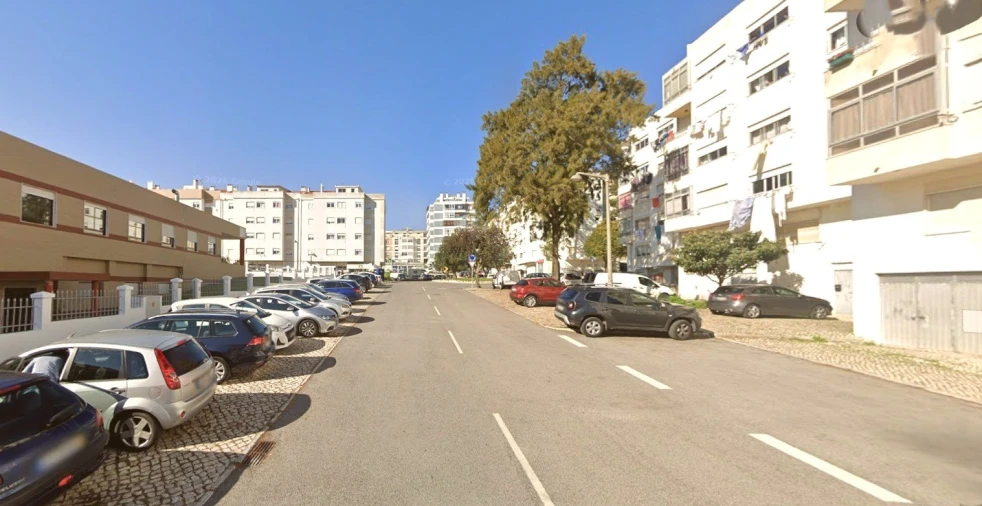 Apartamento T3 para Venda em Cacém e São Marcos Foto 6