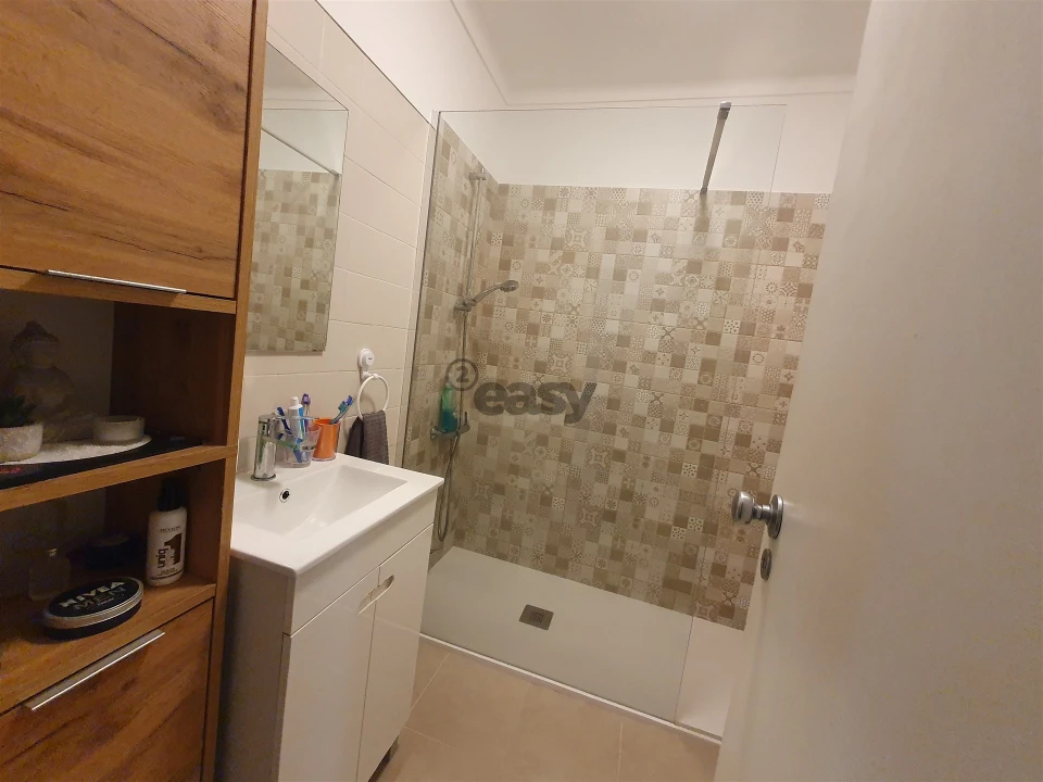 Apartamento T3 para Venda em Algueirão-Mem Martins Foto 3