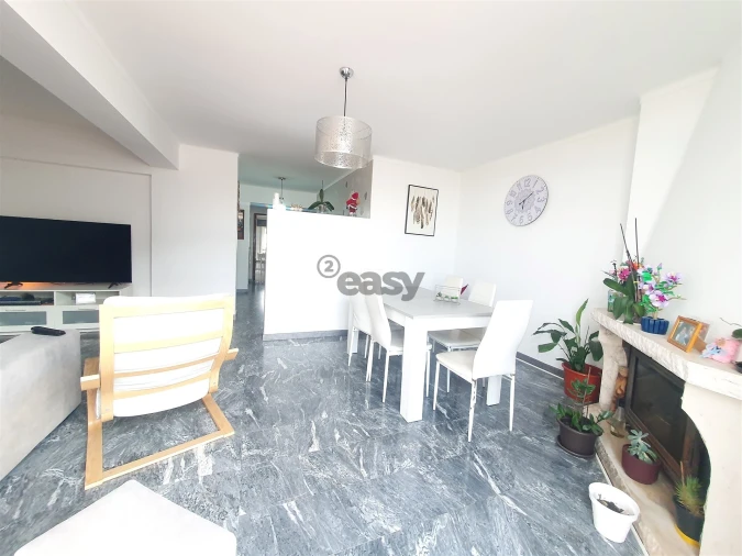 Apartamento T3 para Venda em Algueirão-Mem Martins Foto 14