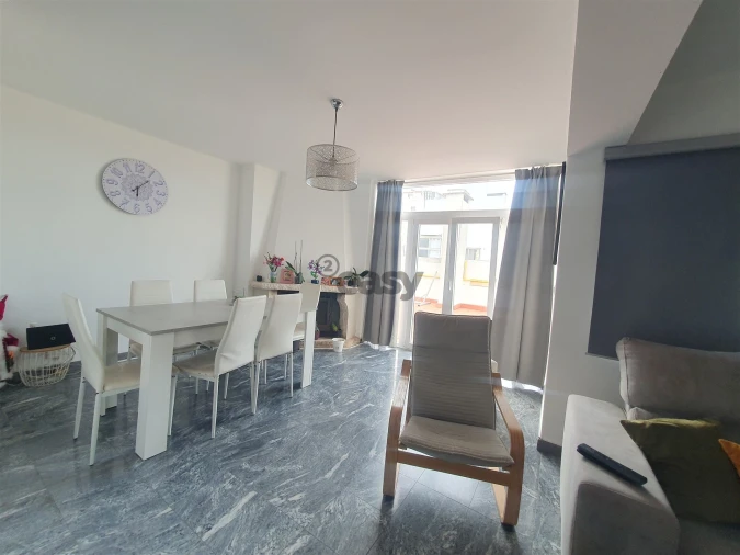 Apartamento T3 para Venda em Algueirão-Mem Martins Foto 16