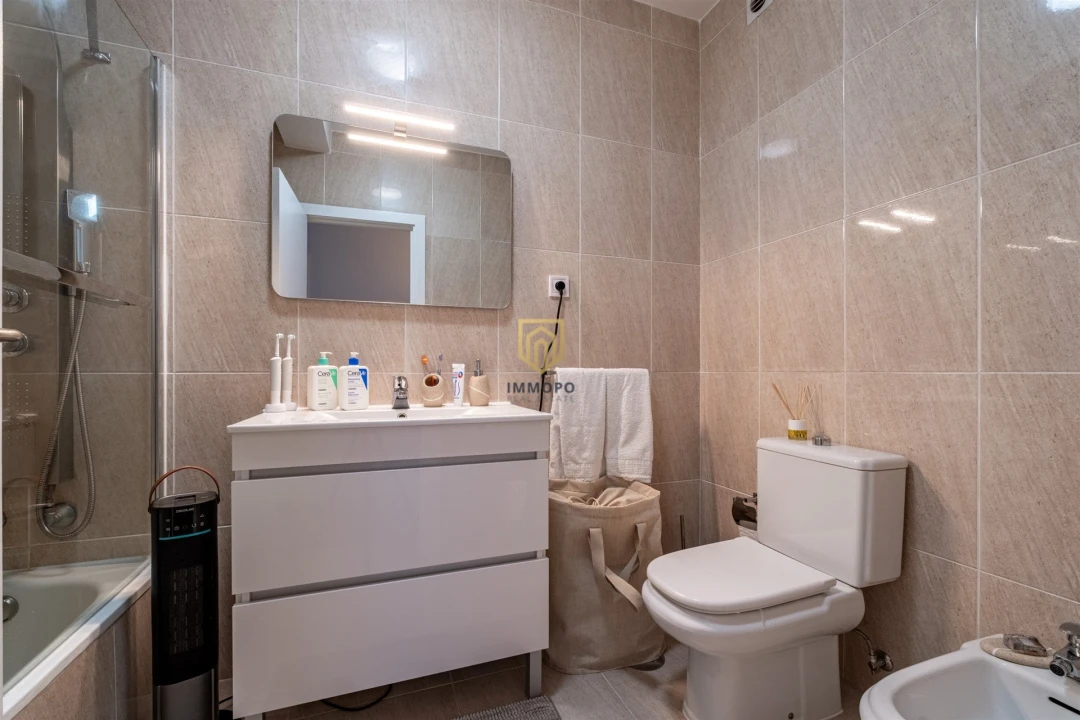 Apartamento T2 para Venda em Valongo Foto 18