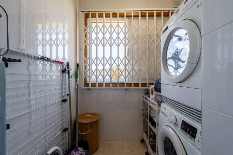 Apartamento T2 para Venda em Valongo Foto 9
