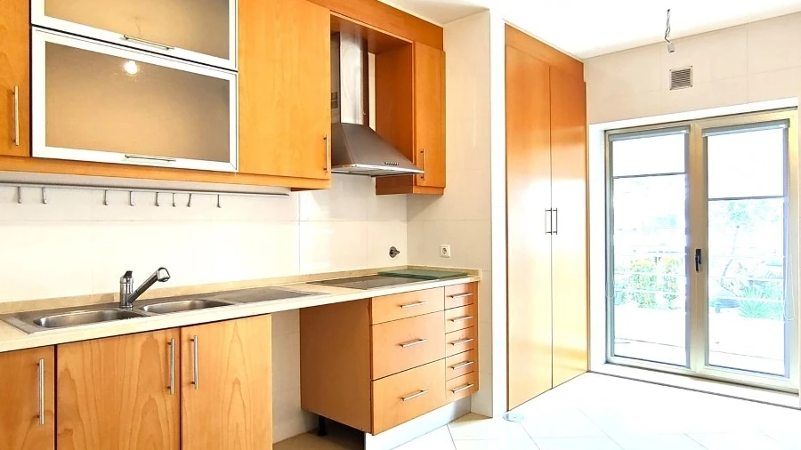 Apartamento T2 para Arrendamento em Esgueira