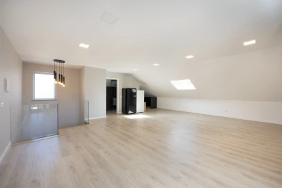 Apartamento T3 para Venda em Leiria, Pousos, Barreira e Cortes