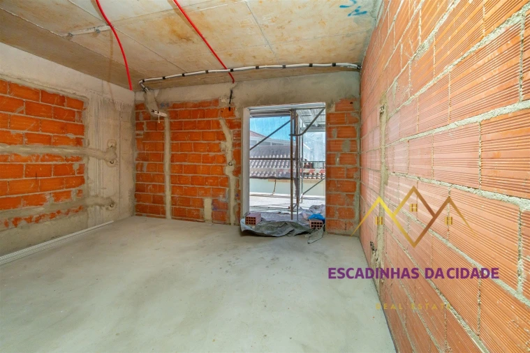 Apartamento T2 para Venda em Loures Foto 18
