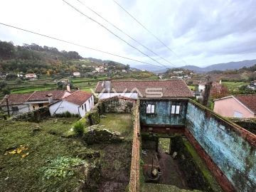 Moradia T0 para Venda em Ponte da Barca, V.N. Muía, Paço Vedro Magalhães