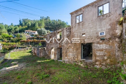 Moradia T0 para Venda em Ponte da Barca, V.N. Muía, Paço Vedro Magalhães