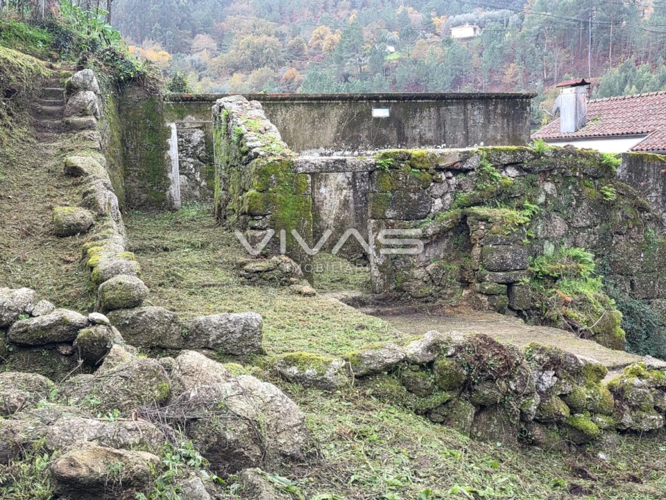 Moradia T0 para Venda em Ponte da Barca, V.N. Muía, Paço Vedro Magalhães Foto 12