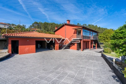 Moradia T4 para Venda em Dossãos