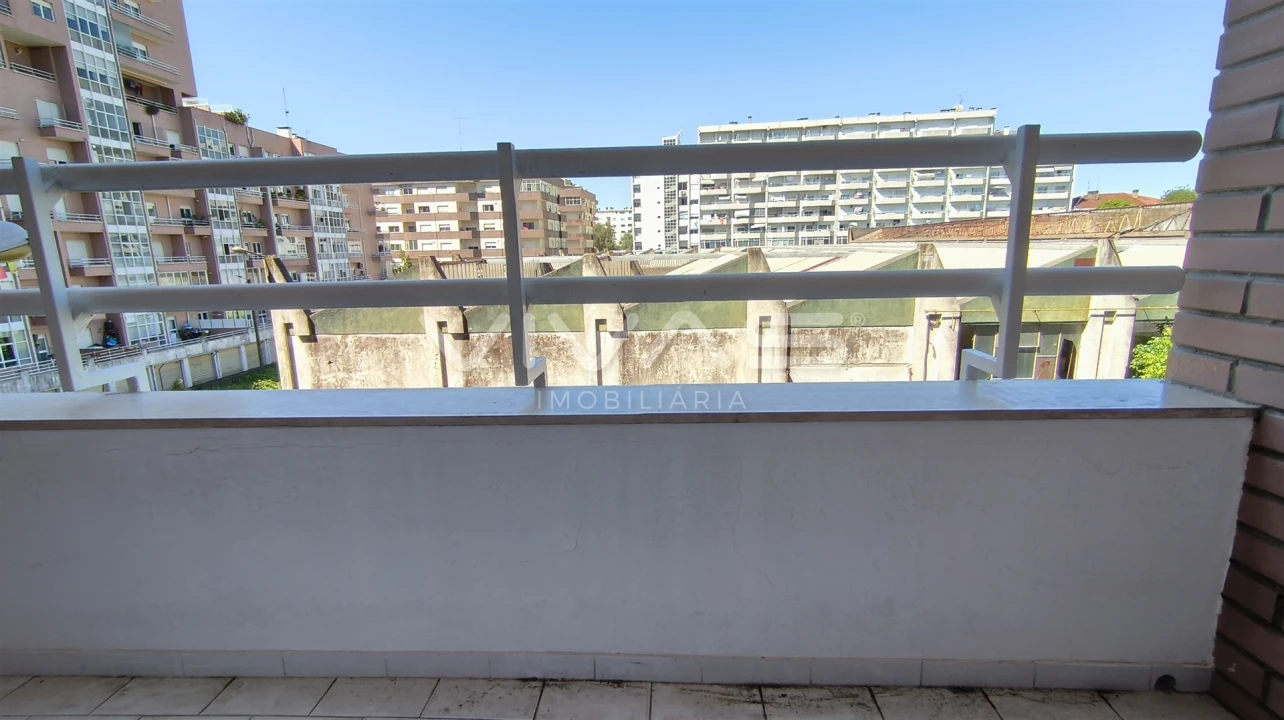 Apartamento T3 para Arrendamento em São Vitor (Braga) Foto 14