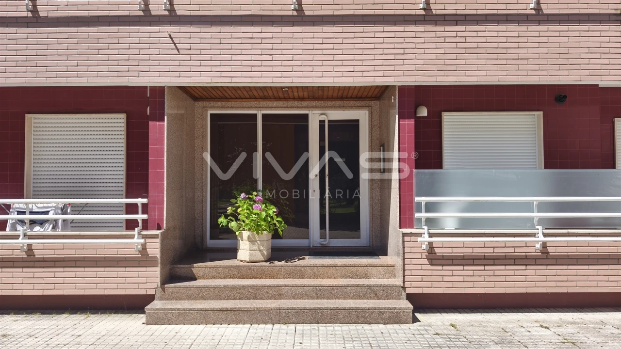 Apartamento T3 para Arrendamento em São Vitor (Braga) Foto 5