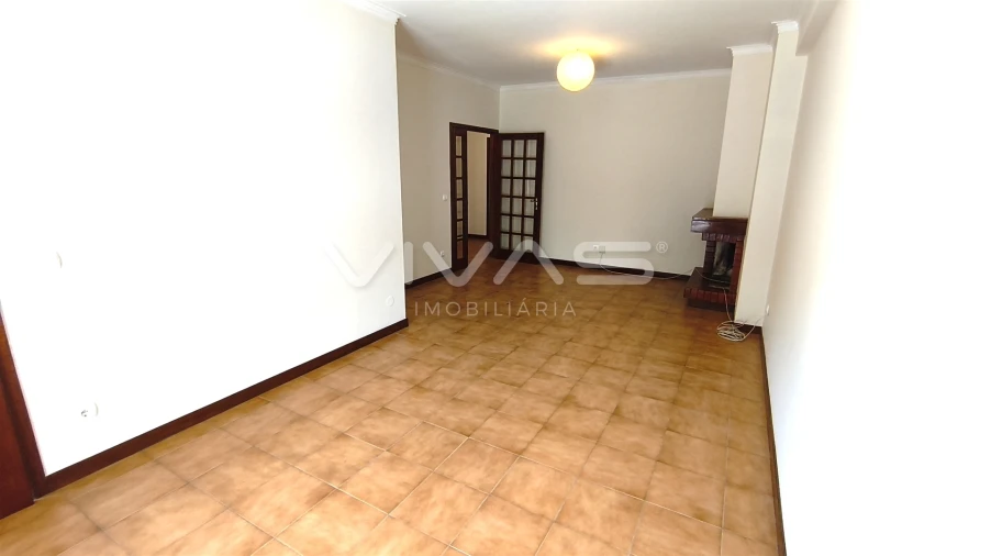 Apartamento T3 para Arrendamento em São Vitor (Braga) Foto 13