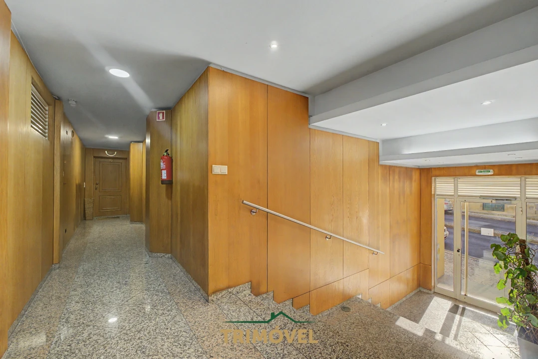Apartamento T3 para Venda em São João da Madeira Foto 28