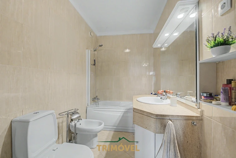 Apartamento T3 para Venda em São João da Madeira Foto 19