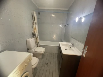 Apartamento T1 para Venda em Gouveia (São Pedro e São Julião)