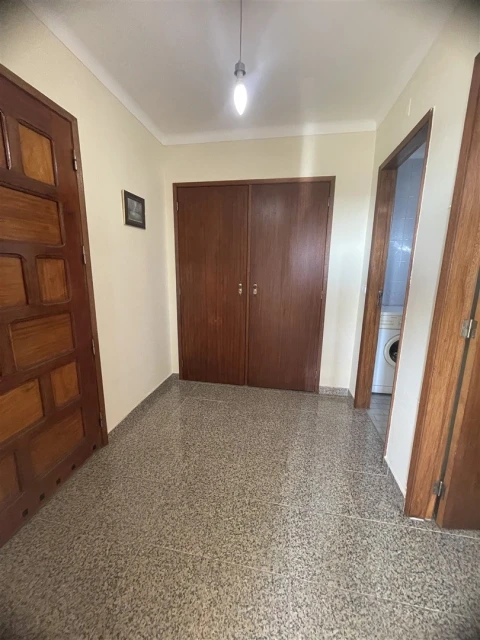 Apartamento T1 para Venda em Gouveia (São Pedro e São Julião)