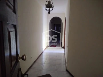 Apartamento T2 para Venda em Currelos, Papízios e Sobral