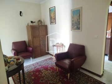 Apartamento T2 para Venda em Currelos, Papízios e Sobral