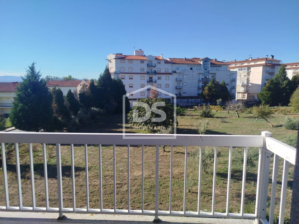 Apartamento T2 para Venda em Currelos, Papízios e Sobral Foto 12