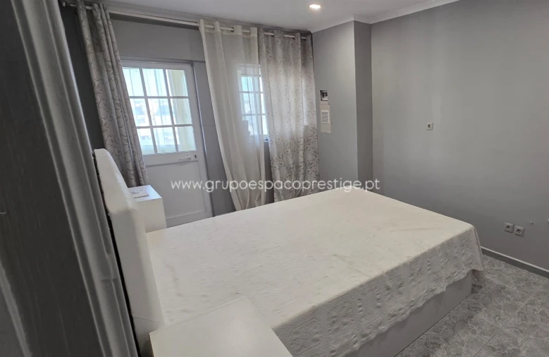Apartamento T3 para Venda em Olhão Foto 15