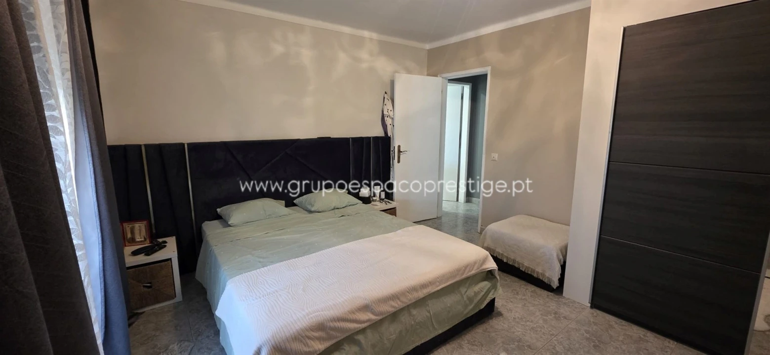 Apartamento T3 para Venda em Olhão Foto 23