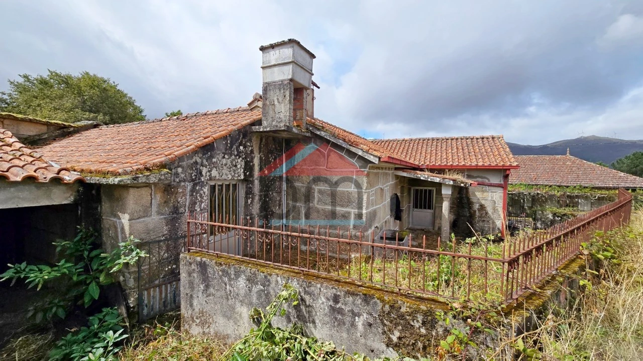 Moradia T2 para Venda em Merufe Foto 1