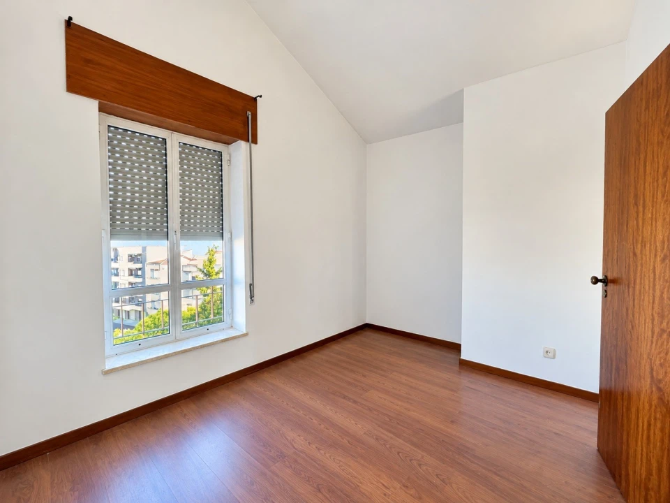 Apartamento T3 para Venda em Abraveses Foto 9