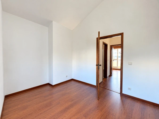 Apartamento T3 para Venda em Abraveses Foto 10
