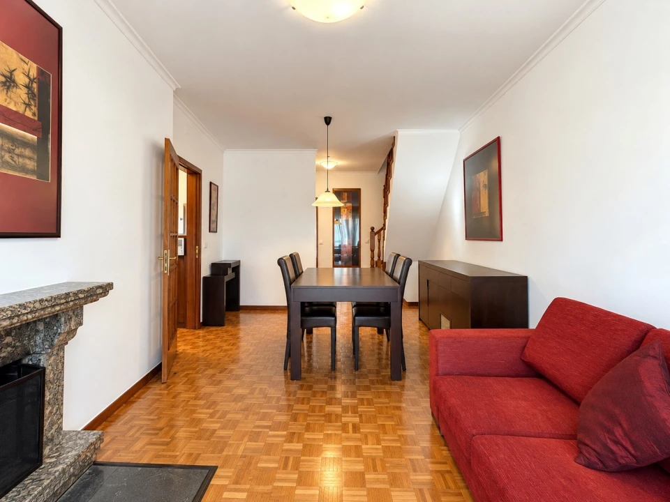 Apartamento T3 para Venda em Abraveses Foto 4