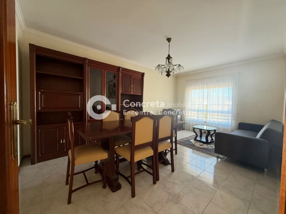 Apartamento T1 para Arrendamento em Arcozelo Foto 2