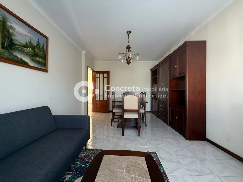 Apartamento T1 para Arrendamento em Arcozelo Foto 3