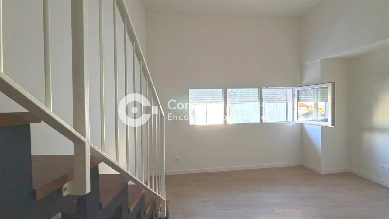 Apartamento T0 para Venda em Braga (Maximinos, Sé e Cividade) Foto 5