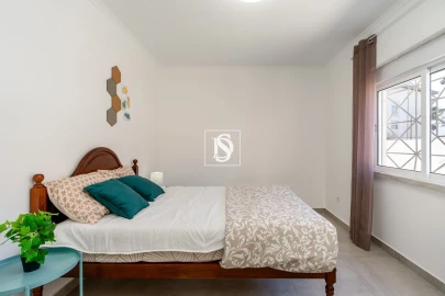 Apartamento T7 para Venda em Caparica e Trafaria