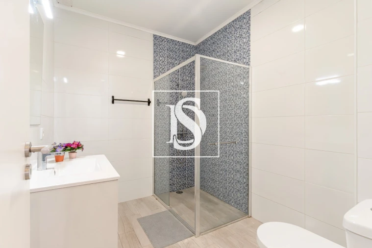 Apartamento T7 para Venda em Caparica e Trafaria Foto 58