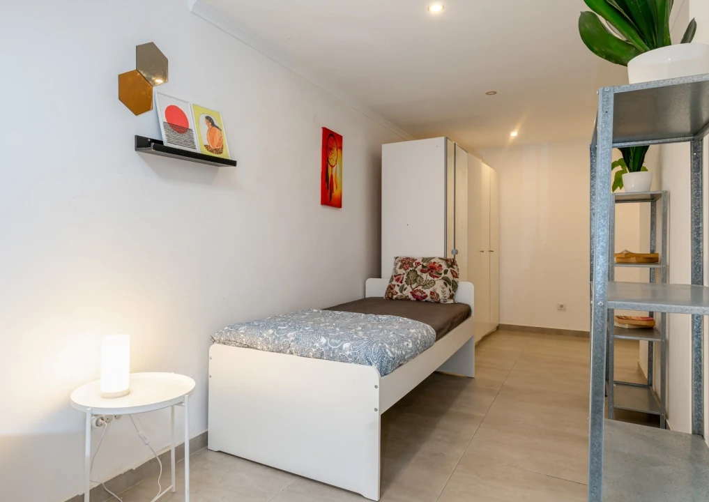 Apartamento T7 para Venda em Caparica e Trafaria Foto 3