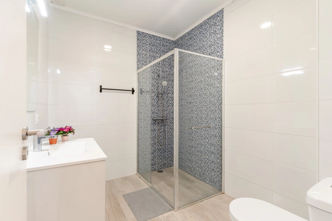 Apartamento T7 para Venda em Caparica e Trafaria Foto 9