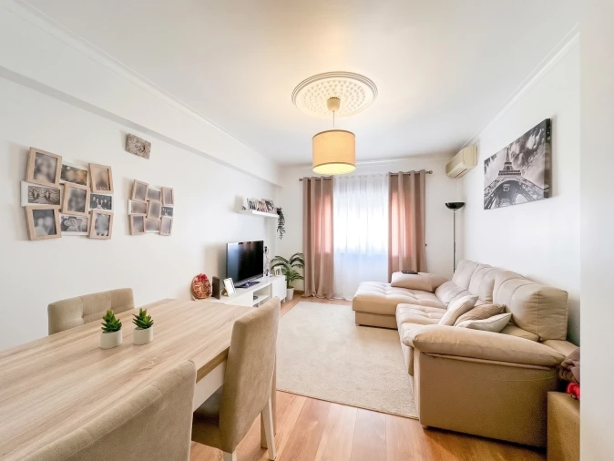 Apartamento T2 para Venda em Nossa Sra de Fatima Foto 3