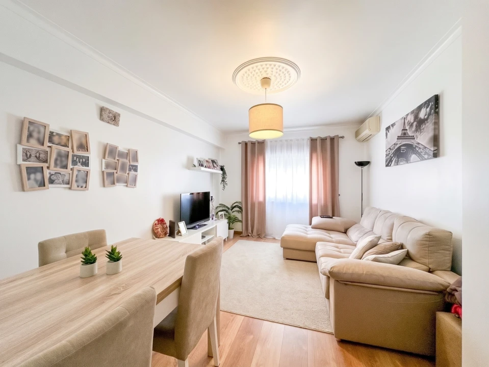 Apartamento T2 para Venda em Nossa Sra de Fatima Foto 3