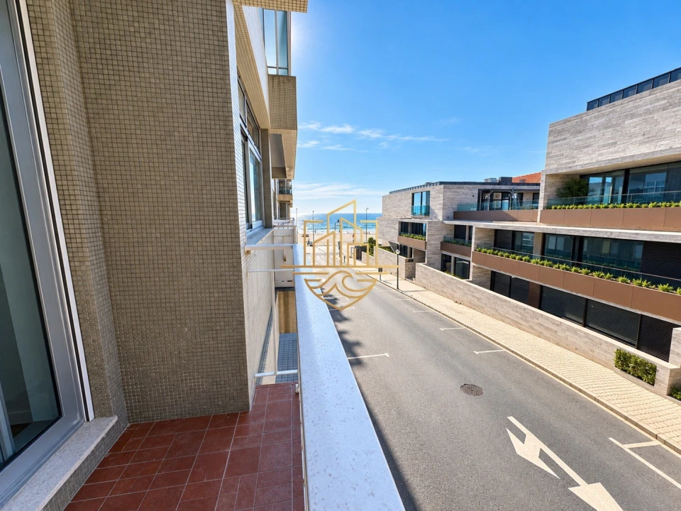Apartamento T2 para Venda em Aldoar, Foz do Douro e Nevogilde Foto 1