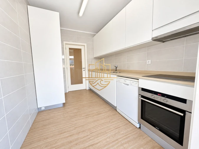 Apartamento T2 para Venda em Aldoar, Foz do Douro e Nevogilde Foto 9