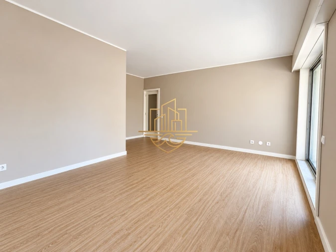 Apartamento T2 para Venda em Aldoar, Foz do Douro e Nevogilde Foto 3