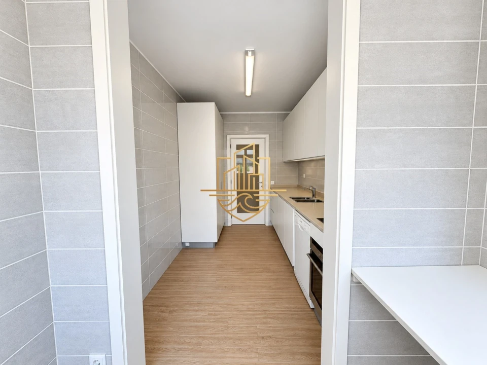 Apartamento T2 para Venda em Aldoar, Foz do Douro e Nevogilde Foto 12