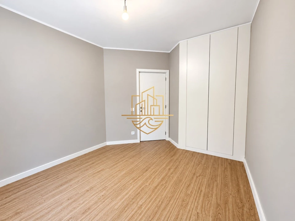 Apartamento T2 para Venda em Aldoar, Foz do Douro e Nevogilde Foto 14