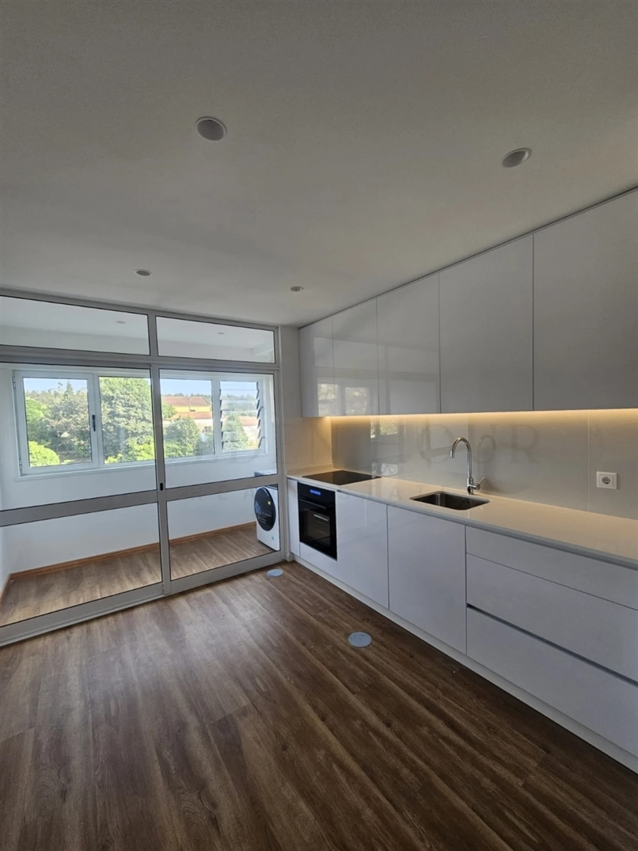 Apartamento T3 para Venda em Grijó e Sermonde Foto 1
