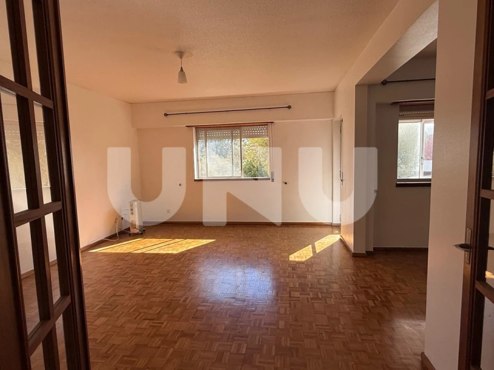 Apartamento T3 para Arrendamento em Oeiras e São Julião da Barra, Paço de Arcos e Caxias Foto 2