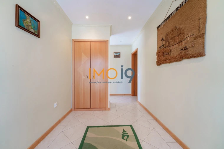 Moradia T4 para Venda em Fatima Foto 8
