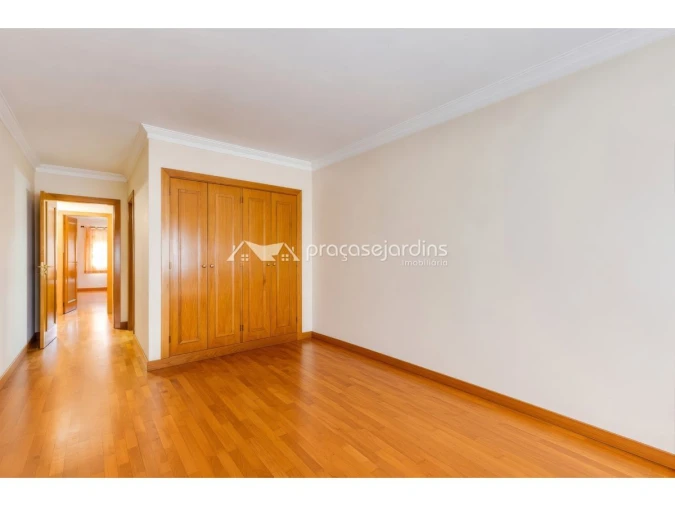 Apartamento T3 para Venda em Leiria, Pousos, Barreira e Cortes Foto 10