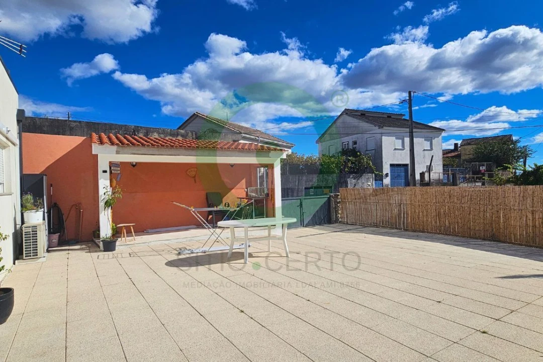 Moradia T2 para Venda em Bouçoães Foto 18